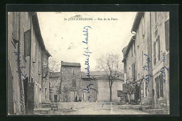 10_CPA-St-Just-dArdeche-Rue-de-la-Poste-1923.jpg